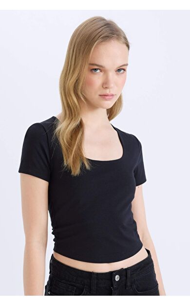 DeFacto Fitted U Yaka Kısa Kollu Siyah Tişört