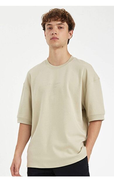 DeFacto Loose Fit Bisiklet Yaka Baskılı Ağır Kumaş Kısa Kollu Tişört C6196AX24AUBG796