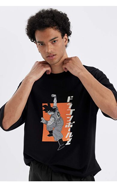 DeFacto DeFactoFit Dragon Ball Loose Fit Bisiklet Yaka Baskılı Kısa Kollu Tişört C6526AX24AUBK81