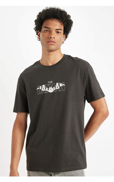 DeFacto Batman Regular Fit Bisiklet Yaka Baskılı Kısa Kollu Tişört