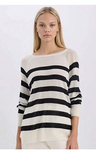 DeFacto Regular Fit Kayık Yaka Çizgili Triko Kazak