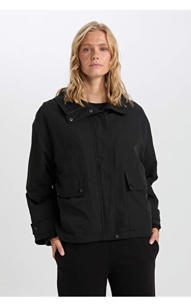 DeFacto Su Geçirmez Kapüşonlu Cepli Çıtçıtlı İçi Çıkarılabilir Mont