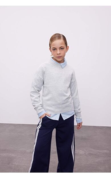 DeFactoFit Kız Çocuk Standart Fit Bisiklet Yaka Kazak C6902A824AUGR28