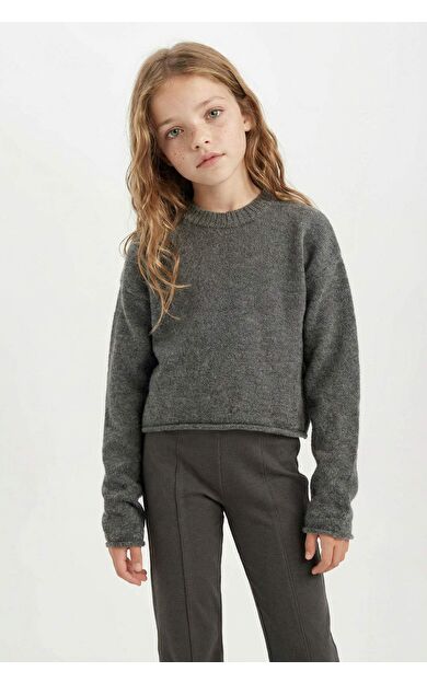 DeFactoFit Kız Çocuk Standart Fit Bisiklet Yaka Kazak C6908A824AUAR104