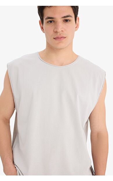 DeFacto %100 Pamuk Boxy Fit Bisiklet Yaka Basic Düz Atlet C7205AX25SMGR184