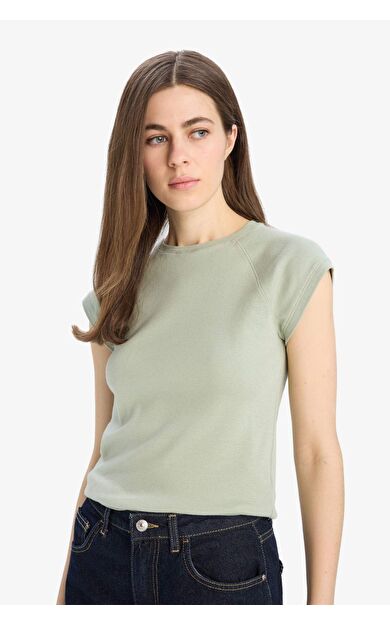 DeFacto Slim Fit Dar Kesim Bisiklet Yaka Basic Düz Ribana Kısa Kollu Tişört C7334AX25SPGN1156