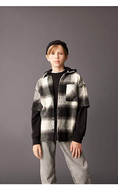 DeFacto Erkek Çocuk Oversize Fit Kapüşonlu Flanel Uzun Kollu Gömlek C7510A824WNAR213