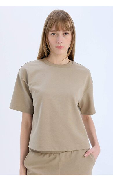 DeFacto Relax Fit Bisiklet Yaka Basic Düz Kısa Kollu Tişör