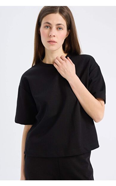DeFacto Relax Fit Bisiklet Yaka Basic Düz Kısa Kollu Siyah Tişört