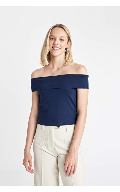 DeFactoFit Fitted Omuzu Açık Kısa Kollu Tişört C7661AX24SMNV248