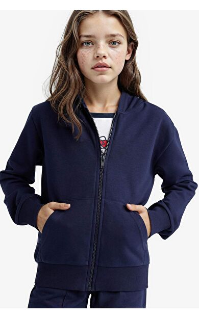DeFacto Kız Çocuk Basic Düz Kapüşonlu Fermuarlı Sweatshirt C8110A825AUNV241