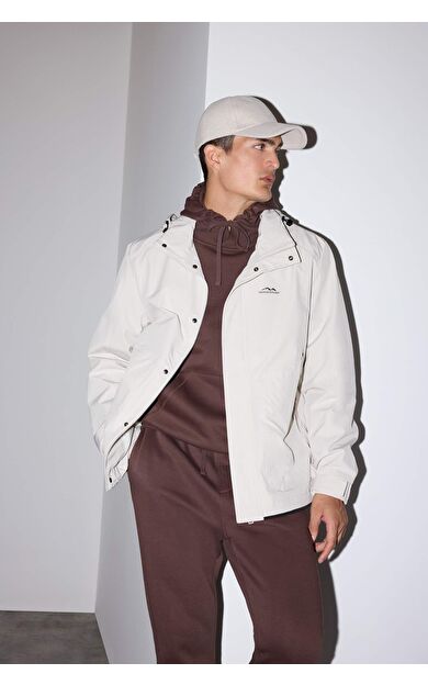 Regular Fit Kapüşonlu Fermuarlı Su Geçirmez Mont C8284AX25AUBG721