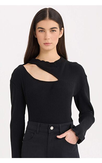 DeFacto Slim Fit Dar Kesim Yarım Balıkçı Yaka Basic Düz Fitilli Kaşkorse Uzun Kollu Tişört