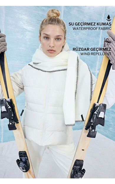 Su İtici Regular Fit USB Isıtıcılı Kapüşonlu Fermuarlı Mont