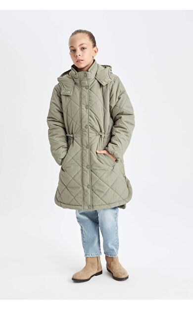 DeFacto Kız Çocuk Su İtici Kapüşonlu Fermuarlı Çıtçıt Kapamalı Cepli Parka C8974A824AUKH461