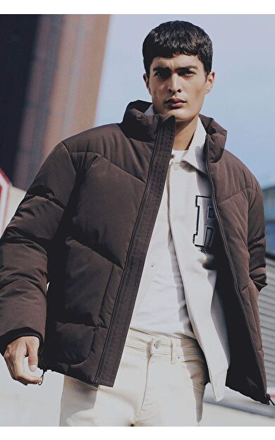 DeFacto Şişme Mont Slim Fit Dar Kesim Dik Yaka Fermuarlı Cepli