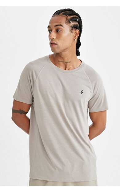 DeFacto DeFactoFit Standart Fit Bisiklet Yaka Kısa Kollu Sporcu Tişört C9182AX24AUGR317