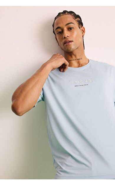 DeFactoFit Standart Fit Bisiklet Yaka Baskılı Sporcu Kısa Kollu Tişört C9268AX25SMBE824