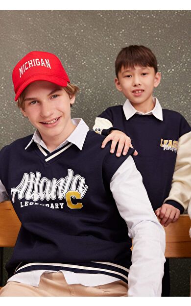 DeFacto Erkek Çocuk V Yaka Baskılı Kalın Süveter