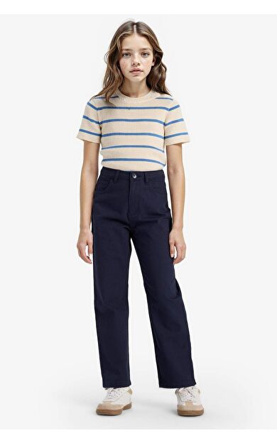 DeFacto Kız Çocuk Straight Fit Geniş Bol Paça Cepli Pamuklu Okul Pantolonu C9471A825AUNV253