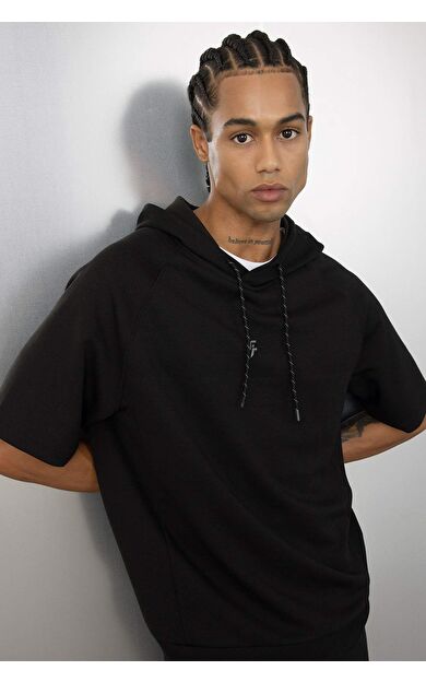 DeFactoFit Standart Fit Kapüşonlu Sporcu Skuba Dalgıç Kumaş Tişört C9496AX24AUBK81