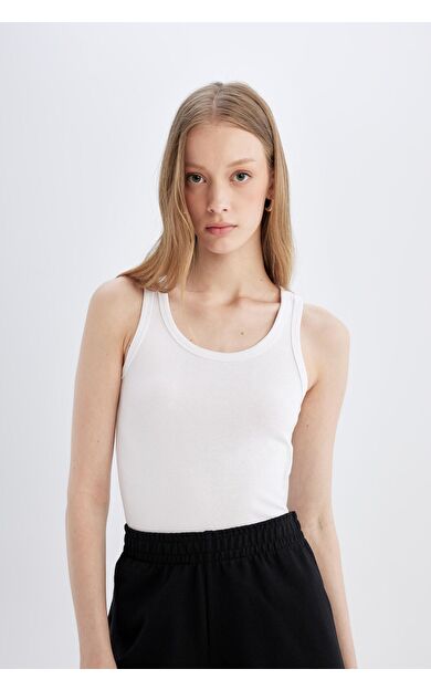 DeFacto Slim Fit Dar Kesim U Yaka Basic Düz Ribana Atlet C9826AXNSWT34