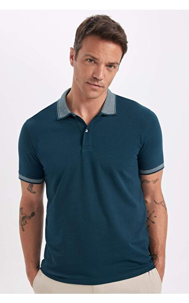 DeFacto Slim Fit Kıvrılmaz Polo Yaka Kol Bantlı Pamuklu Tişört D0033AXNSGN614