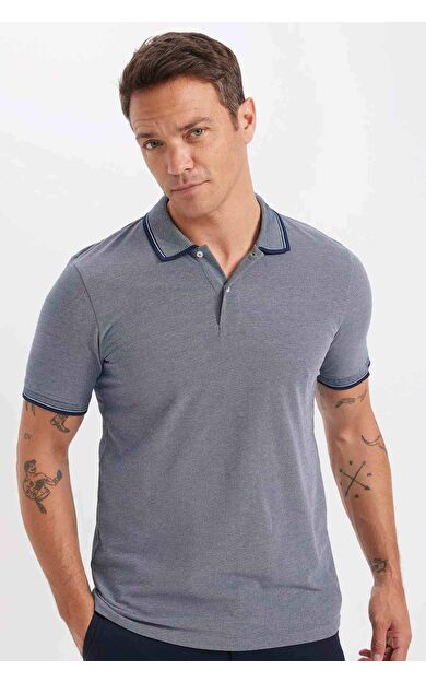 DeFacto Slim Fit Kıvrılmaz Polo Yaka Kol Bantlı Pamuklu Tişört D0033AXNSNV241