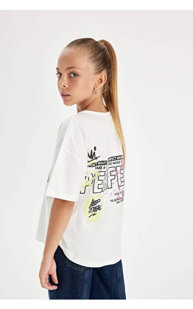 DeFactoFit Kız Çocuk Oversize Fit Bisiklet Yaka Sırt Baskılı Kısa Kollu Tişört D0315A824AUWT47