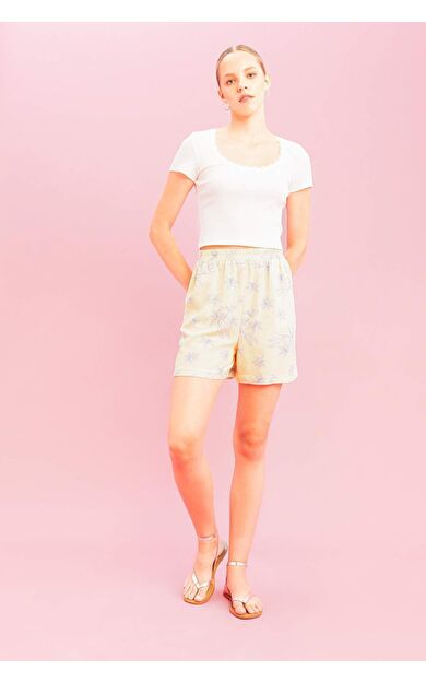 DeFactoFit Çiçekli Normal Bel Keten Karışımlı Şort