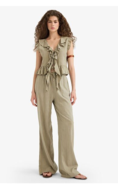 DeFacto Wide Leg Çift Cepli Normal Bel Standart Boy Pantolon D1009AX25SPKH459