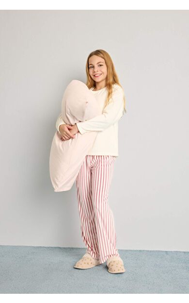 DeFacto Kız Çocuk Regular Fit Polar 2'li Pijama Takımı D1068A825WNBR277
