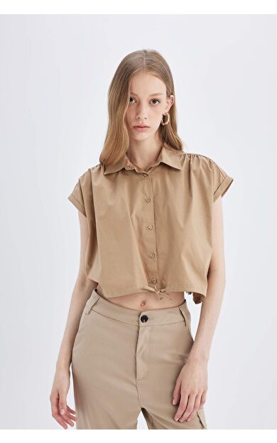 DeFacto DeFactoFit Crop Poplin Kısa Kollu Gömlek