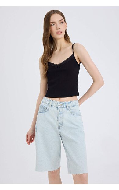 DeFacto Fitted Dar Kesim Kare Yaka Fitilli Kaşkorse Askılı Siyah Atlet