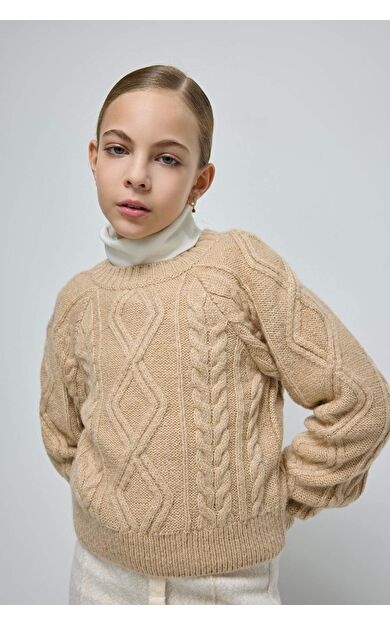 DeFacto Kız Çocuk Regular Fit Örgü Detaylı Bisiklet Yaka Triko Kazak D1361A824WNBG588