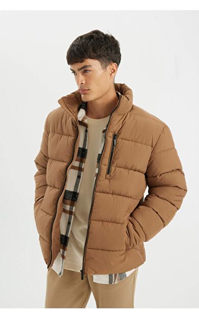 DeFacto Su İtici Rüzgar Geçirmez Şişme Mont Slim Fit Dar Kesim Dik Yaka Fermuarlı Cepli