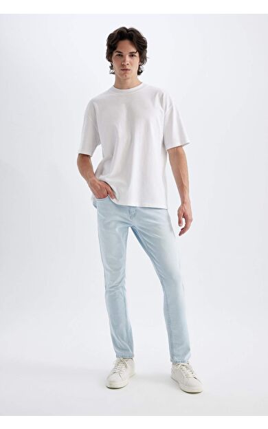 DeFacto Pedro Slim Fit Dar Kalıp Normal Bel Dar Paça Jean Pantolon D1818AX24SMNM63