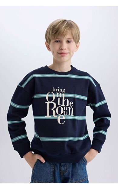 DeFacto Erkek Çocuk Oversize Fit Geniş Kalıp Bisiklet Yaka Baskılı Sweatshirt D1907A824WNNV135