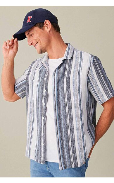 DeFactoFit Regular Fit Apaş Yaka Çizgili Kısa Kollu Gömlek D2060AX24HSNV239