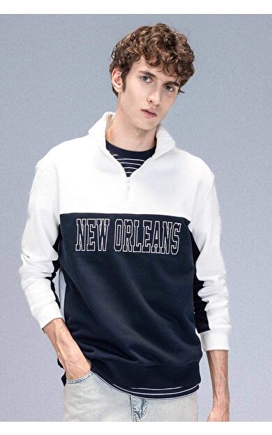 DeFacto Relax Fit Dik Yaka Yarım Fermuarlı Baskılı Kalın Sweatshirt