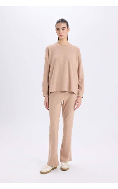 DeFacto Fall in Love Pijama Takımı Regular Fit Basic Düz Uzun Kollu Üst Geniş Bol Paça Alt D2259AX24WNBG400