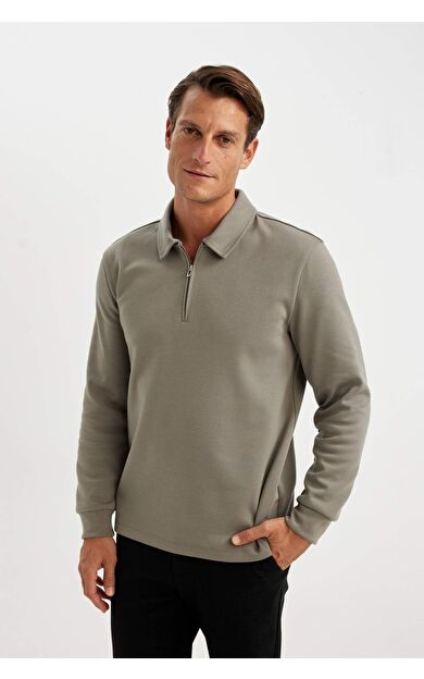 DeFacto Regular Fit Polo Yaka Yarım Fermuarlı Basic Düz Sweatshirt D2279AX24AUGR308