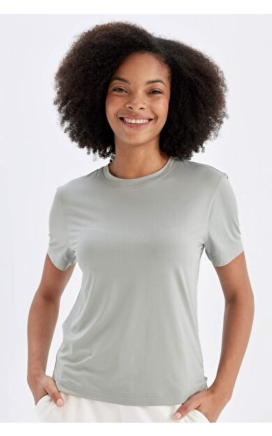 DeFactoFit Standart Fit Bisiklet Yaka Sporcu Kısa Kollu Tişört D2296AX24AUKH418