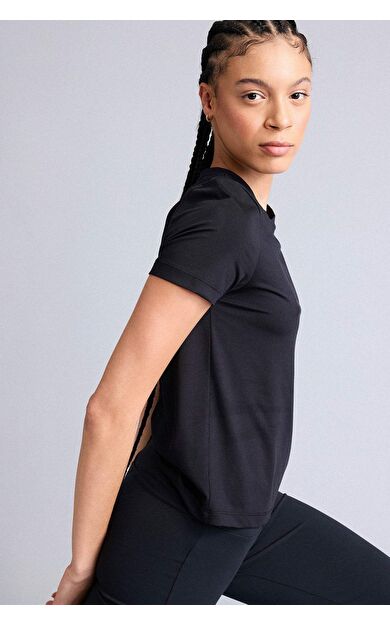 DeFacto Standart Fıt Bisiklet Yaka Sporcu Kısa Kollu Tişört