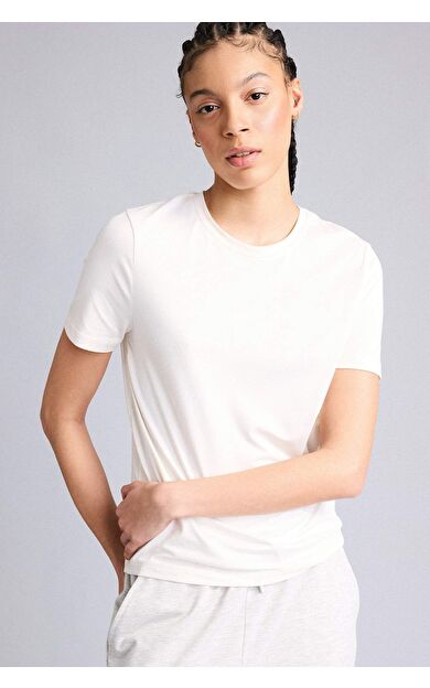 DeFacto Standart Fıt Bisiklet Yaka Sporcu Kısa Kollu Tişört