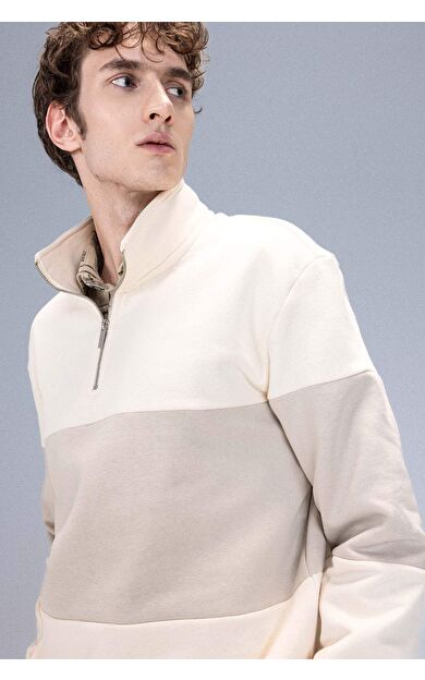 DeFacto Comfort Regular Fit Rahat Kalıp Dik Yaka Yarım Fermuarlı Kalın Sweatshirt Kumaşı Sweatshirt