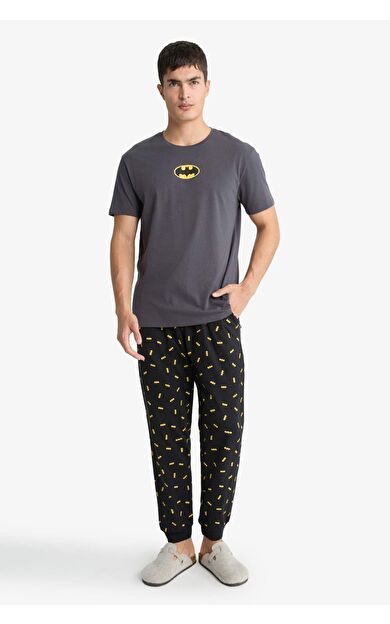 Batman Pijama Takımı Regular Fit Kısa Kollu Üst Uzun Alt