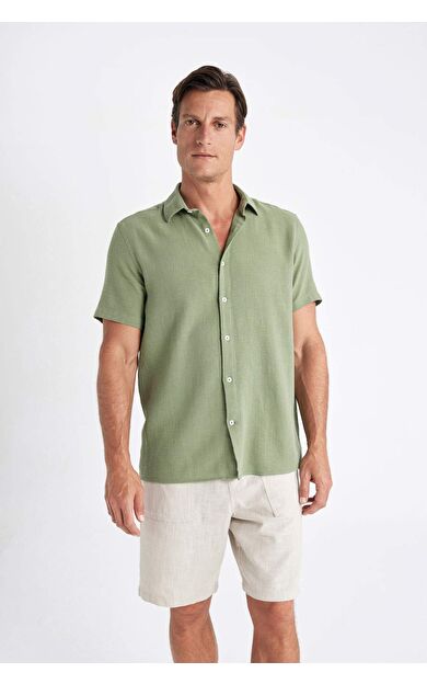 DeFacto DeFactoFit Regular Fit Polo Yaka Pamuklu Kısa Kollu Gömlek D2924AX24SMKH430