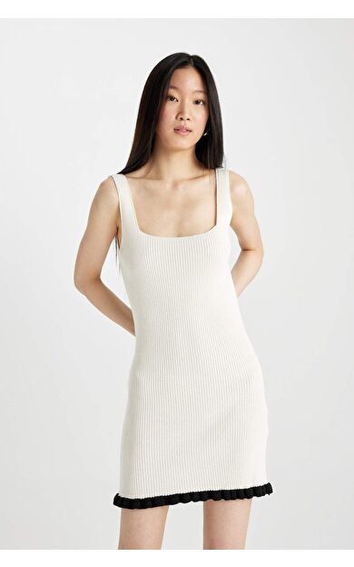 DeFactoFit Fitted Kare Yaka Kolsuz Mini Ribana Elbise