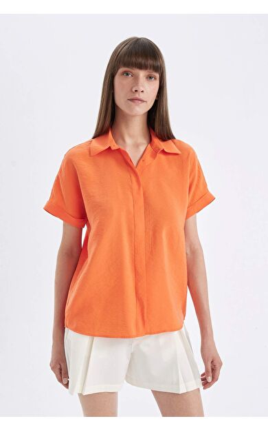 DeFacto Oversize Fit Gömlek Yaka Kısa Kollu Gömlek D3068AX24SMOG191